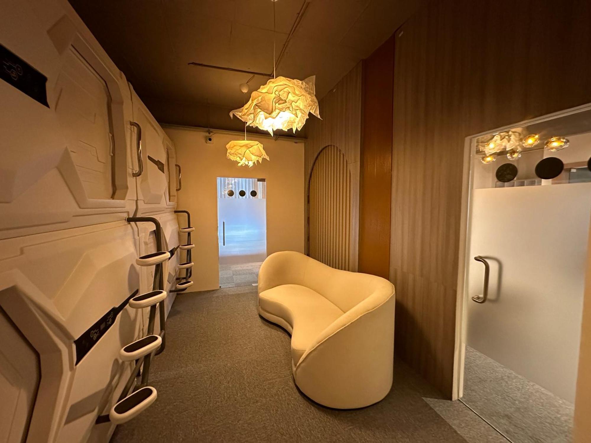 Blr Pods Hotel Bangalore Exterior photo